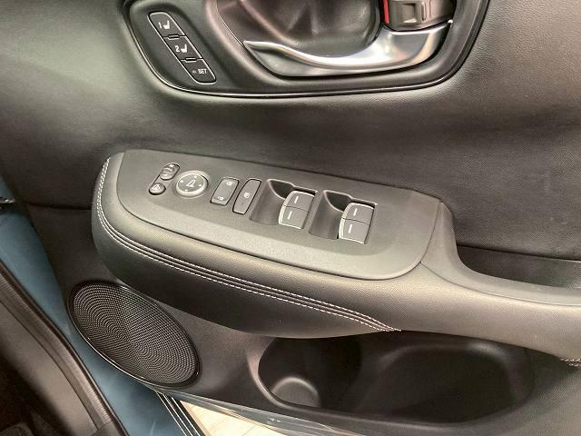 ＺＲ－Ｖ ｅ：ＨＥＶ　Ｚ　４ＷＤ　９型ナビ　ＢＯＳＥ　全周囲　革　フルセグＴＶ　ワイパーデアイサ―　シートヒーター　ワイヤレス充電　シートメモリー　ドラレコ　ＥＴＣ　ＬＥＤヘッドライト　電動リアゲート　純正アルミホイール（45枚目）