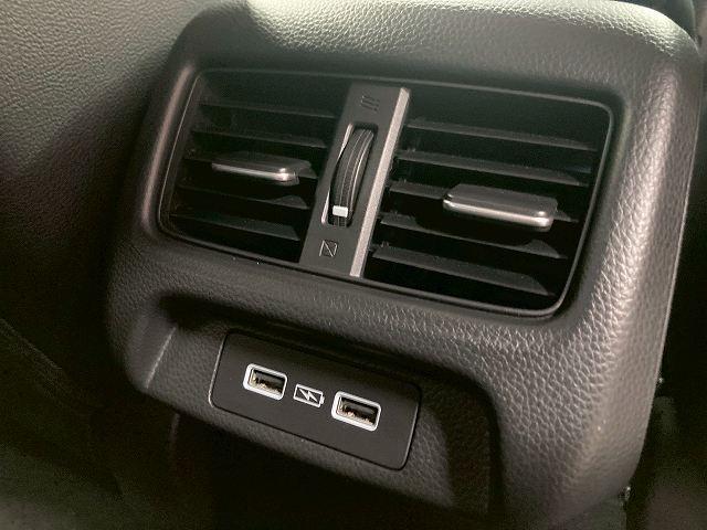 ＺＲ－Ｖ ｅ：ＨＥＶ　Ｚ　４ＷＤ　９型ナビ　ＢＯＳＥ　全周囲　革　フルセグＴＶ　ワイパーデアイサ―　シートヒーター　ワイヤレス充電　シートメモリー　ドラレコ　ＥＴＣ　ＬＥＤヘッドライト　電動リアゲート　純正アルミホイール（59枚目）