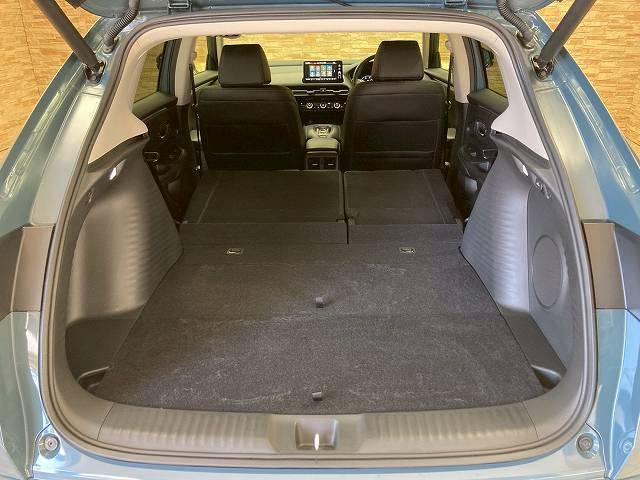 ＺＲ－Ｖ ｅ：ＨＥＶ　Ｚ　４ＷＤ　９型ナビ　ＢＯＳＥ　全周囲　革　フルセグＴＶ　ワイパーデアイサ―　シートヒーター　ワイヤレス充電　シートメモリー　ドラレコ　ＥＴＣ　ＬＥＤヘッドライト　電動リアゲート　純正アルミホイール（60枚目）