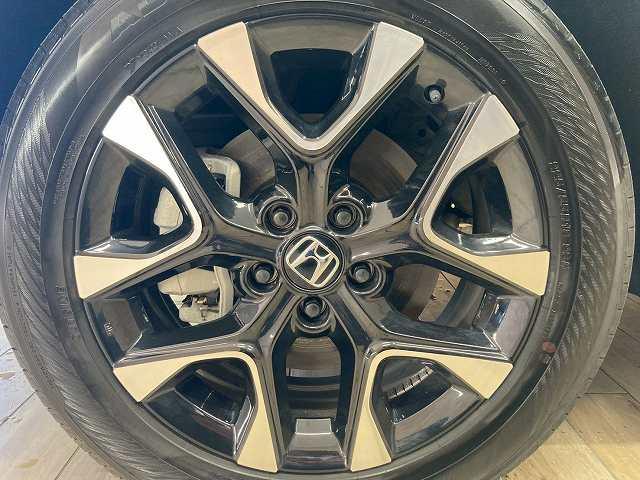 ＺＲ－Ｖ ｅ：ＨＥＶ　Ｚ　４ＷＤ　９型ナビ　ＢＯＳＥ　全周囲　革　フルセグＴＶ　ワイパーデアイサ―　シートヒーター　ワイヤレス充電　シートメモリー　ドラレコ　ＥＴＣ　ＬＥＤヘッドライト　電動リアゲート　純正アルミホイール（63枚目）