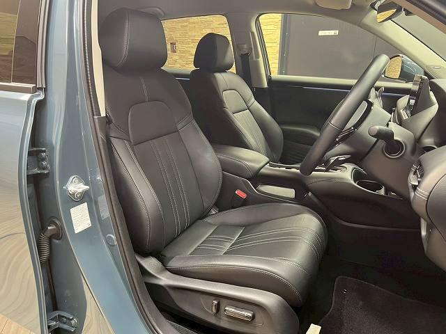 ＺＲ－Ｖ ｅ：ＨＥＶ　Ｚ　４ＷＤ　９型ナビ　ＢＯＳＥ　全周囲　革　フルセグＴＶ　ワイパーデアイサ―　シートヒーター　ワイヤレス充電　シートメモリー　ドラレコ　ＥＴＣ　ＬＥＤヘッドライト　電動リアゲート　純正アルミホイール（68枚目）