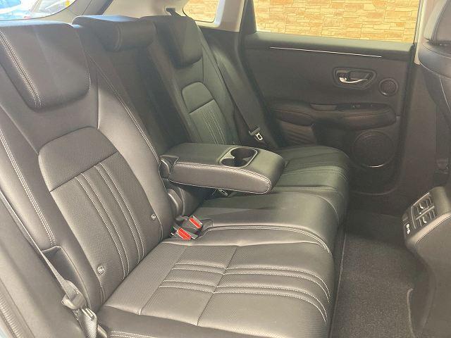 ＺＲ－Ｖ ｅ：ＨＥＶ　Ｚ　４ＷＤ　９型ナビ　ＢＯＳＥ　全周囲　革　フルセグＴＶ　ワイパーデアイサ―　シートヒーター　ワイヤレス充電　シートメモリー　ドラレコ　ＥＴＣ　ＬＥＤヘッドライト　電動リアゲート　純正アルミホイール（69枚目）