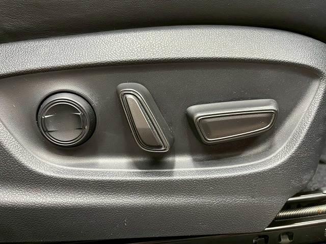 クラウンクロスオーバー Gアドバンスド・レザーパッケージ 4WD メーカーナビ 全周囲 追従クルーズコントロール デジタルインナーミラー BSM ヘッドアップディスプレイ AC100V オートハイビーム ワイヤレス充電 シートヒーター ステアリングヒーター(7枚目)