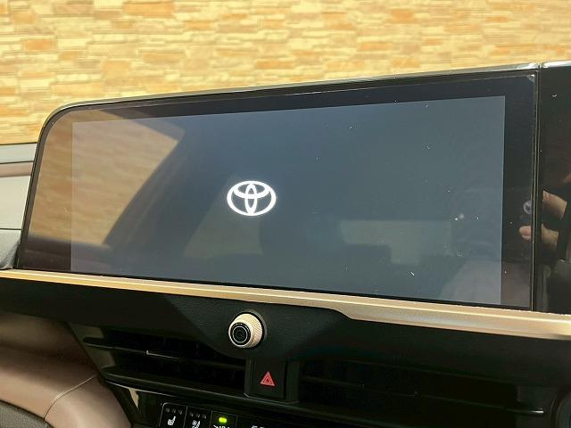 クラウンクロスオーバー Gアドバンスド・レザーパッケージ 4WD メーカーナビ 全周囲 追従クルーズコントロール デジタルインナーミラー BSM ヘッドアップディスプレイ AC100V オートハイビーム ワイヤレス充電 シートヒーター ステアリングヒーター(39枚目)