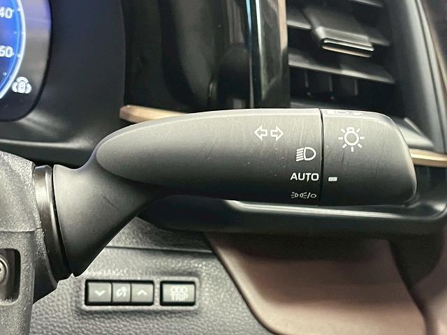 クラウンクロスオーバー Gアドバンスド・レザーパッケージ 4WD メーカーナビ 全周囲 追従クルーズコントロール デジタルインナーミラー BSM ヘッドアップディスプレイ AC100V オートハイビーム ワイヤレス充電 シートヒーター ステアリングヒーター(40枚目)