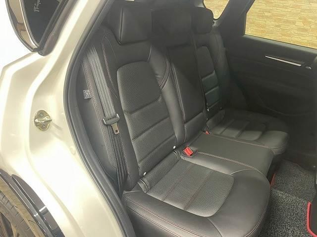 ＣＸ－５ ＸＤ　スポーツアピアランス　追従クルコン　ＢＳＭ　全周囲モニター　ヘッドアップディスプレイ　クリアランスソナー　メモリー付きパワーシート　電動リアゲート　シートヒーター　ワイヤレス充電対応　ＥＴＣ　パドルシフト　皮シート（6枚目）