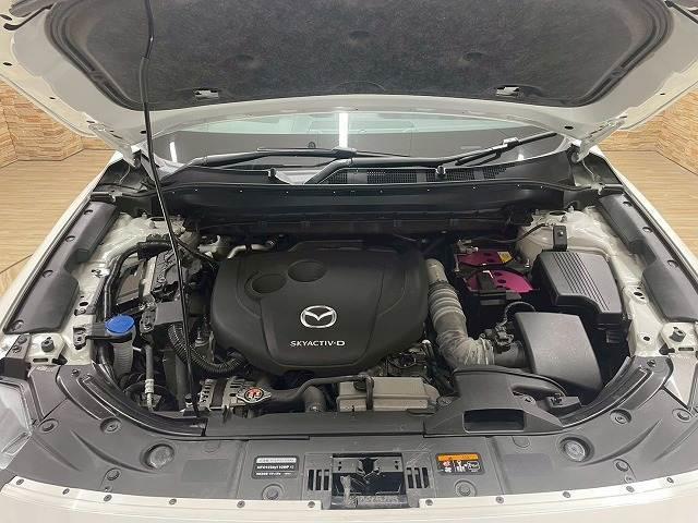 ＣＸ－５ ＸＤ　スポーツアピアランス　追従クルコン　ＢＳＭ　全周囲モニター　ヘッドアップディスプレイ　クリアランスソナー　メモリー付きパワーシート　電動リアゲート　シートヒーター　ワイヤレス充電対応　ＥＴＣ　パドルシフト　皮シート（18枚目）