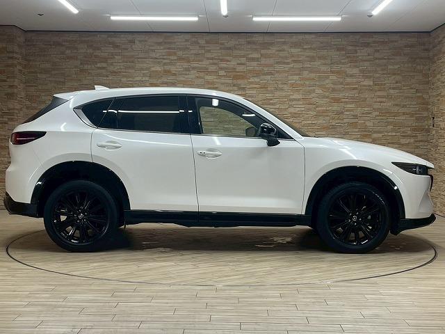 ＣＸ－５ ＸＤ　スポーツアピアランス　追従クルコン　ＢＳＭ　全周囲モニター　ヘッドアップディスプレイ　クリアランスソナー　メモリー付きパワーシート　電動リアゲート　シートヒーター　ワイヤレス充電対応　ＥＴＣ　パドルシフト　皮シート（62枚目）