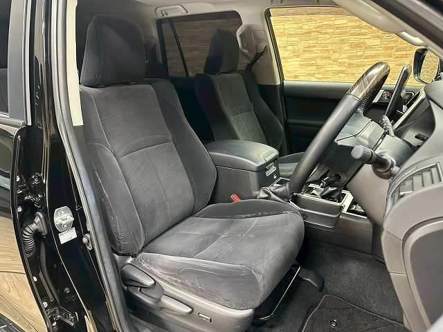 ランドクルーザープラド TX アルパイン11インチフローティングナビ サンルーフ 追従クルコン カープレイ ドライブレコーダー ETC クリアランスソナー レーベンハート17アルミ オートハイビーム 7人乗り ルーフレール(5枚目)