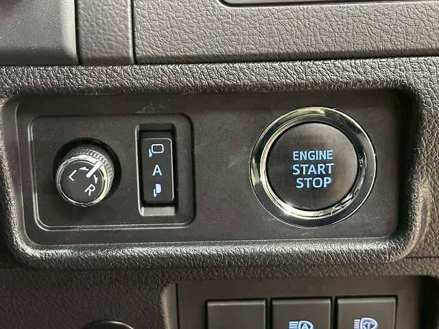 ランドクルーザープラド TX アルパイン11インチフローティングナビ サンルーフ 追従クルコン カープレイ ドライブレコーダー ETC クリアランスソナー レーベンハート17アルミ オートハイビーム 7人乗り ルーフレール(44枚目)