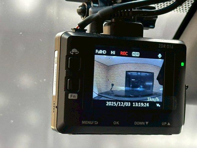 ランドクルーザープラド TX アルパイン11インチフローティングナビ サンルーフ 追従クルコン カープレイ ドライブレコーダー ETC クリアランスソナー レーベンハート17アルミ オートハイビーム 7人乗り ルーフレール(63枚目)