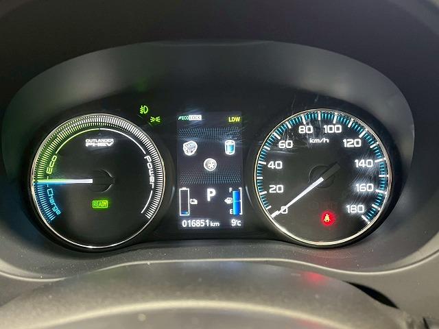 アウトランダーPHEV Gナビパッケージ 純正ナビTV 全周囲 シートヒーター ETC ステアリングヒーター AC1500W 電動リアゲート 純正アルミホイール パワーシート アルカンターラ レーンキープアシスト 衝突軽減ブレーキ ル(50枚目)