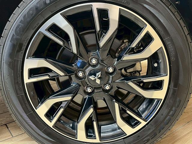 アウトランダーPHEV Gナビパッケージ 純正ナビTV 全周囲 シートヒーター ETC ステアリングヒーター AC1500W 電動リアゲート 純正アルミホイール パワーシート アルカンターラ レーンキープアシスト 衝突軽減ブレーキ ル(67枚目)