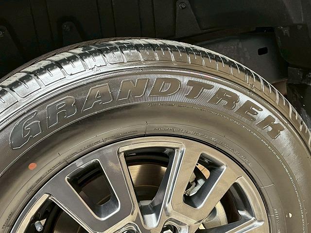 ランドクルーザー250 VX 12.3型メーカーナビ 全周囲 サンルーフ 追従クルーズコントロール ブラインドスポットモニター デジタルインナーミラー シートヒーター ベンチレーション ステアリングヒーター 電動リアゲート ETC(24枚目)