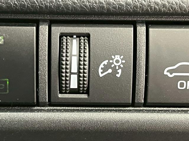 ランドクルーザー250 VX 12.3型メーカーナビ 全周囲 サンルーフ 追従クルーズコントロール ブラインドスポットモニター デジタルインナーミラー シートヒーター ベンチレーション ステアリングヒーター 電動リアゲート ETC(66枚目)