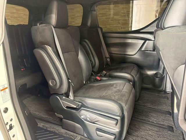 ヴェルファイアハイブリッド ゴールデンアイズII 純正ナビTV 両側電動 BSM ETC AC100V レーダークルーズコントロールシステム アップルカープレイ アルカンターラシート 電動リアゲート デジタルインナーミラー ドラレコ Wエアコン(6枚目)