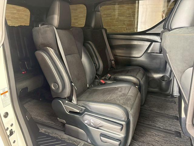 ヴェルファイアハイブリッド ゴールデンアイズII 純正ナビTV 両側電動 BSM ETC AC100V レーダークルーズコントロールシステム アップルカープレイ アルカンターラシート 電動リアゲート デジタルインナーミラー ドラレコ Wエアコン(68枚目)