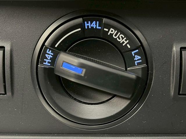 ランドクルーザープラド ＴＸ　Ｌパッケージ　マットブラックエディション　特別仕様　マットブラック加飾　サンルーフ　７人乗　純正ナビ　バックカメラ　レザーシート　電動シート　シートヒーター　シートエアコン　追従クルーズコントロール　レーンアシスト　センターデフロック　ＬＥＤ（26枚目）