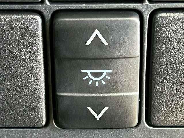 ランドクルーザープラド ＴＸ　Ｌパッケージ　マットブラックエディション　特別仕様　マットブラック加飾　サンルーフ　７人乗　純正ナビ　バックカメラ　レザーシート　電動シート　シートヒーター　シートエアコン　追従クルーズコントロール　レーンアシスト　センターデフロック　ＬＥＤ（47枚目）