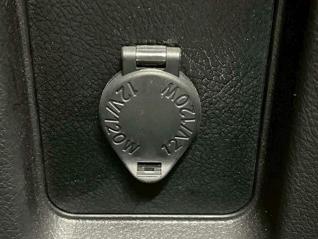 ランドクルーザープラド ＴＸ　Ｌパッケージ　マットブラックエディション　特別仕様　マットブラック加飾　サンルーフ　７人乗　純正ナビ　バックカメラ　レザーシート　電動シート　シートヒーター　シートエアコン　追従クルーズコントロール　レーンアシスト　センターデフロック　ＬＥＤ（57枚目）