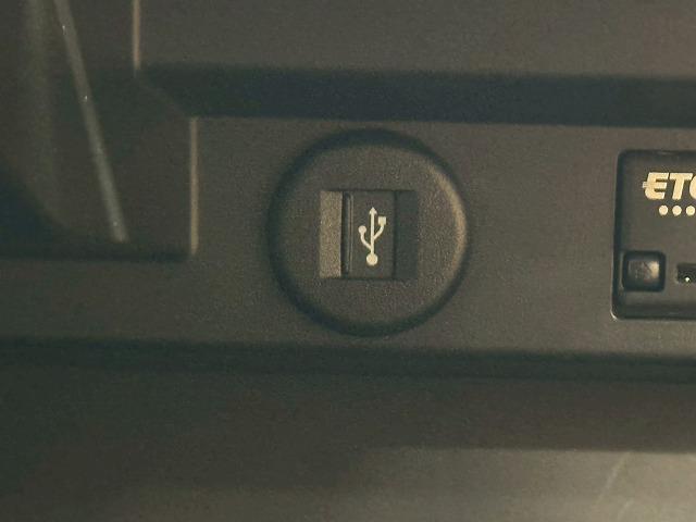 ソリオ ハイブリッドＭＺ　４ＷＤ　両側電動スライドドア　全周囲カメラ　ＨＵＤ　９インチメーカーナビ　ＬＥＤヘッドライト　シートヒーター　ＥＴＣ　コーナーセンサー　レーンキープアシスト　追従クルコン　衝突軽減ブレーキ　パワステ（29枚目）