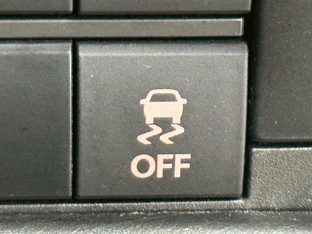 ソリオ ハイブリッドＭＺ　４ＷＤ　両側電動スライドドア　全周囲カメラ　ＨＵＤ　９インチメーカーナビ　ＬＥＤヘッドライト　シートヒーター　ＥＴＣ　コーナーセンサー　レーンキープアシスト　追従クルコン　衝突軽減ブレーキ　パワステ（45枚目）