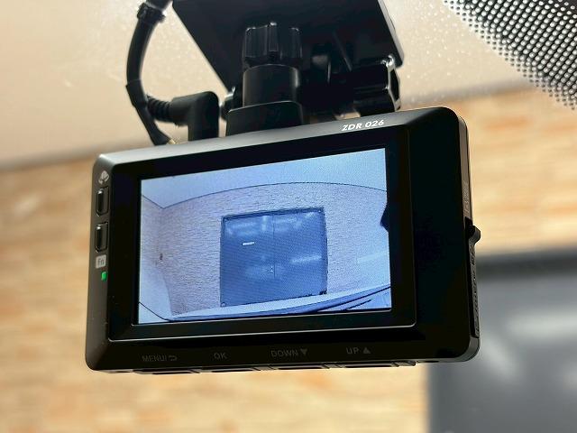 ＭＡＺＤＡ２ １５Ｓ　ブラックトーンエディション　追従クルコン　全周囲カメラ　クリアランスソナー　アップルカープレイ　純正１６インチアルミ　レーンキープアシスト　横滑り防止装置　コーナーセンサー　ドラレコ　ＥＴＣ　ＤＶＤキット　スマートキー　パワステ（42枚目）