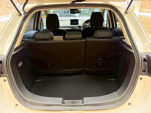 ＭＡＺＤＡ２ １５Ｓ　ブラックトーンエディション　追従クルコン　全周囲カメラ　クリアランスソナー　アップルカープレイ　純正１６インチアルミ　レーンキープアシスト　横滑り防止装置　コーナーセンサー　ドラレコ　ＥＴＣ　ＤＶＤキット　スマートキー　パワステ（66枚目）