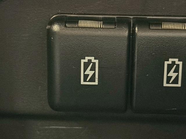 ソリオ ハイブリッドＭＺ　追従クルコン　ヘッドアップディスプレイ　両側電動スライドドア　ＥＴＣ　ドラレコ　レーンキープアシスト　衝突軽減ブレーキ　コーナーセンサー　バックカメラ　ＬＥＤヘッドライト　純正１５インチアルミ（38枚目）