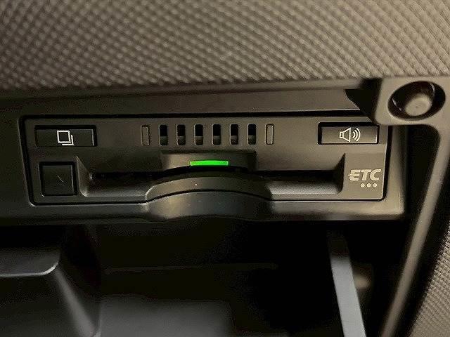 エスティマ アエラス　スマート　純正９インチナビ　フルセグＴＶ　バックカメラ　後席フリップダウンモニター　両側電動スライドドア　シートヒーター　ＥＴＣ　３列シート７人乗　クルーズコントロール　ＬＥＤヘッドライト　ＣＤＤＶＤ再生（12枚目）