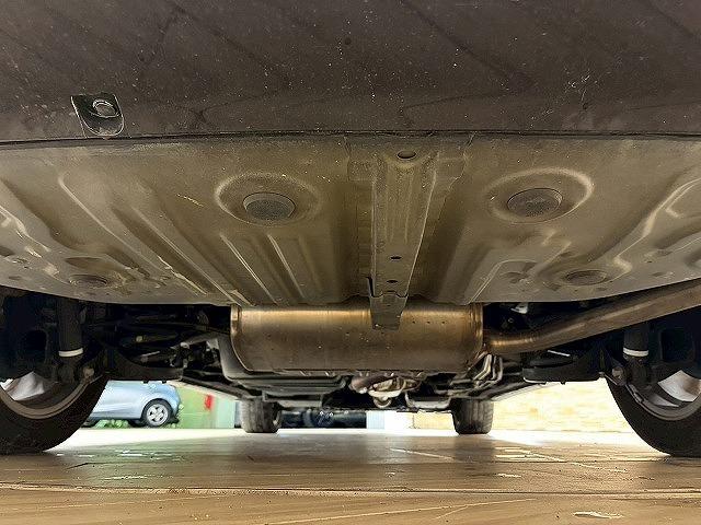 エスティマ アエラス　スマート　純正９インチナビ　フルセグＴＶ　バックカメラ　後席フリップダウンモニター　両側電動スライドドア　シートヒーター　ＥＴＣ　３列シート７人乗　クルーズコントロール　ＬＥＤヘッドライト　ＣＤＤＶＤ再生（71枚目）