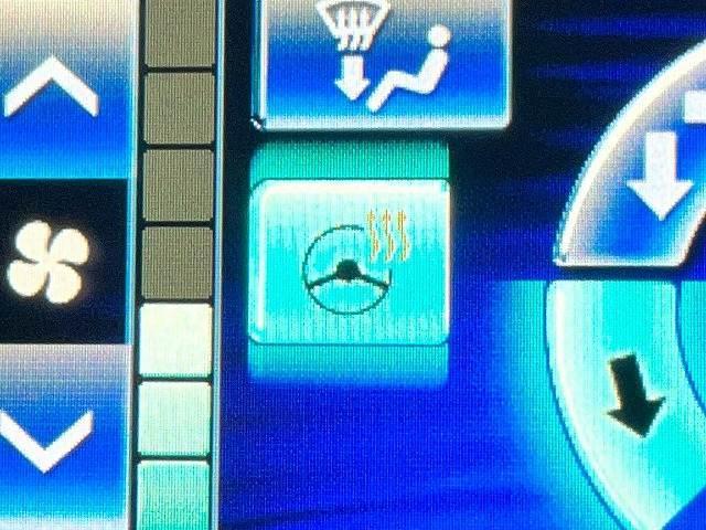 クラウンハイブリッド アスリートＳ　純正ナビ地デジ　レザーシート　ＥＴＣ（10枚目）