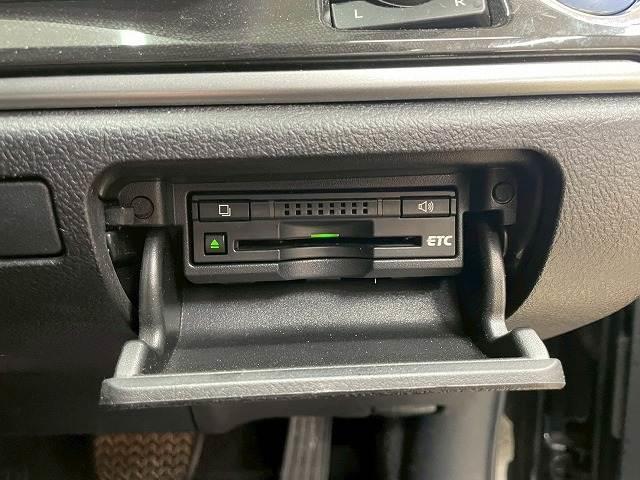 クラウンハイブリッド アスリートＳ　純正ナビ地デジ　レザーシート　ＥＴＣ（12枚目）