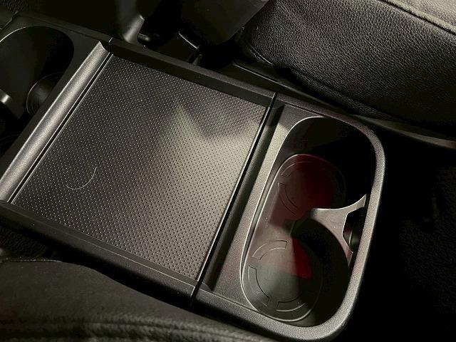 デリカＤ：５ Ｐ　１０．１型純正ナビ　全周囲モニター　両側電動ドア　ＥＴＣ　ドライブレコーダー　追従クルーズコントロール　ＬＥＤ　レーンアシスト　ＢＳＭ　ＴＶ　Ｂｌｕｅｔｏｏｔｈ　シートヒーター　ステアリングヒーター（44枚目）