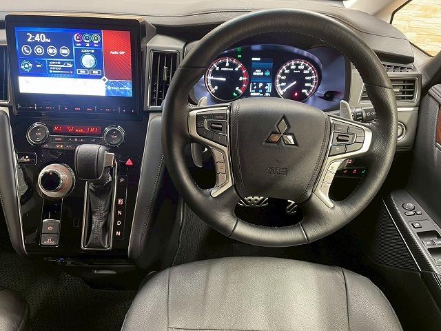 デリカＤ：５ Ｐ　１０．１型純正ナビ　全周囲モニター　両側電動ドア　ＥＴＣ　ドライブレコーダー　追従クルーズコントロール　ＬＥＤ　レーンアシスト　ＢＳＭ　ＴＶ　Ｂｌｕｅｔｏｏｔｈ　シートヒーター　ステアリングヒーター（64枚目）