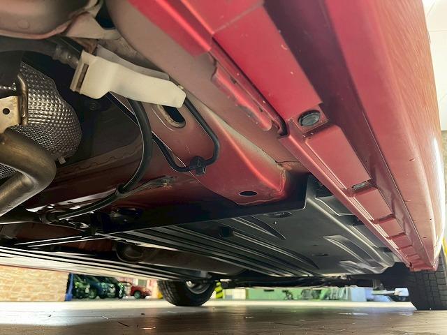 スイフト ハイブリッドＲＳ　パナソニックナビ　全周囲モニター　フルセグＴＶ　追従クルーズコントロール　ＥＴＣ　ＬＥＤ　プッシュスタート　スマートキー　シートヒーター　レーンアシスト　衝突軽減ブレーキ　Ｂｌｕｅｔｏｏｔｈ（23枚目）