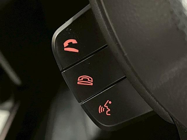 スイフト ハイブリッドＲＳ　パナソニックナビ　全周囲モニター　フルセグＴＶ　追従クルーズコントロール　ＥＴＣ　ＬＥＤ　プッシュスタート　スマートキー　シートヒーター　レーンアシスト　衝突軽減ブレーキ　Ｂｌｕｅｔｏｏｔｈ（30枚目）