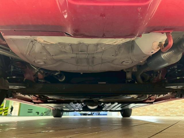 スイフト ハイブリッドＲＳ　パナソニックナビ　全周囲モニター　フルセグＴＶ　追従クルーズコントロール　ＥＴＣ　ＬＥＤ　プッシュスタート　スマートキー　シートヒーター　レーンアシスト　衝突軽減ブレーキ　Ｂｌｕｅｔｏｏｔｈ（44枚目）