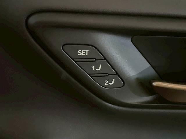 �y�������[�t�p���[�V�[�g�z�ׂ₩�Ȓ������ł��A�����̍D���Ȋp�x���L�����邱�Ƃ��ł��܂��B�̊i���킸�x�X�g�|�W�V�������Ƃ꒷�����h���C�u�����K�ł��B