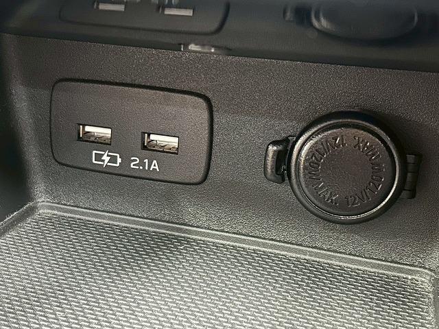 フォレスター アドバンス　茶革電動シートシート　サンルーフ　純正ナビ　フルセグＴＶ　ＢＳＭ　衝突軽減ブレーキ　追従クルコン　フロント・サイド・バックカメラ　オートホールド　デジタルインナーミラー　電動リアゲート　シートヒーター（30枚目）