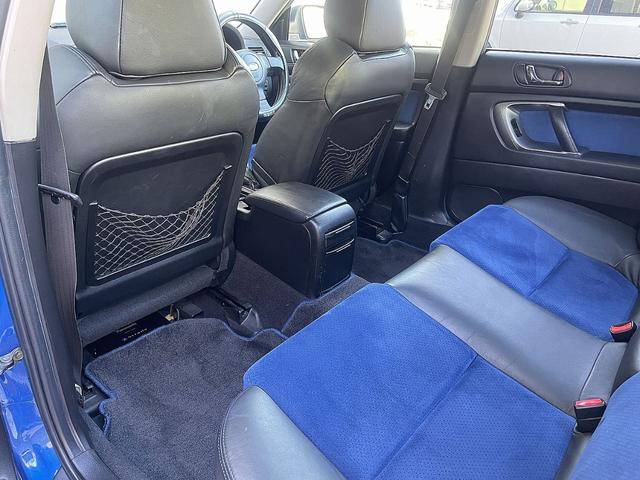 レガシィＢ４ ２．０ＧＴスペックＢ　ＷＲ－ＬＴＤ　２００４　専用色ＷＲブルー　専用装備特装車両　ＳＴＩサスペンション　タワーバー　Ｐａｎａｓｏｎｉｃ製ＨＤＤナビ　フルセグＴＶ　ＥＴＣ　ＥＩ２０ターボ　５ＭＴ（35枚目）