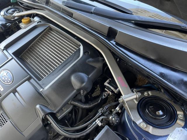 レガシィＢ４ ２．０ＧＴスペックＢ　ＷＲ－ＬＴＤ　２００４　専用色ＷＲブルー　専用装備特装車両　ＳＴＩサスペンション　タワーバー　Ｐａｎａｓｏｎｉｃ製ＨＤＤナビ　フルセグＴＶ　ＥＴＣ　ＥＩ２０ターボ　５ＭＴ（41枚目）
