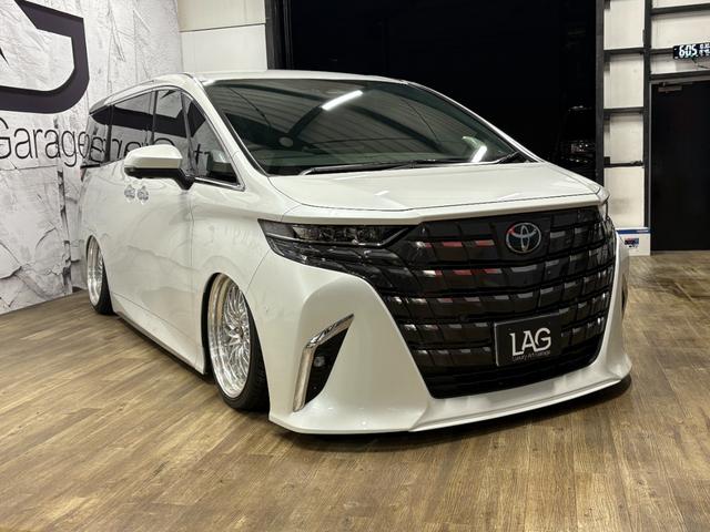 アルファード Z ACCエアサスOG公認 メモリー機能3Pシステム LARエアロ JLINEフルアーム WORKXV21インチ 底上げリアマフラー アドバンスP ヘッドアップディスプレイ サンルーフ(4枚目)