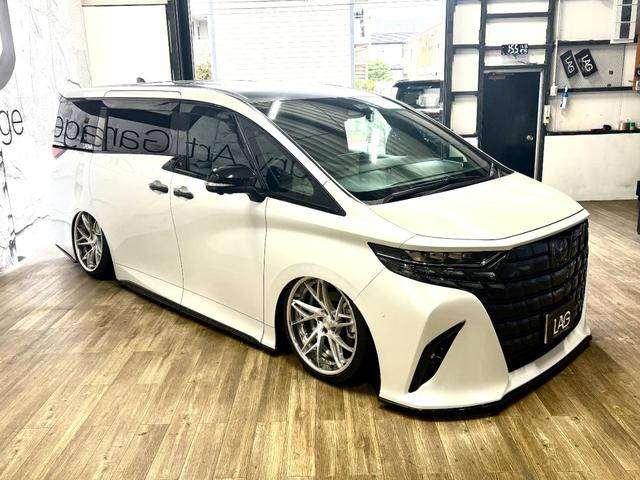 アルファード 　ＡＣＣエアサスＯＧ公認　ＬＡＧカーボンエアロ　ＬＡＧ可変式マフラー　ＬＡＧアームＦ４度Ｒ５度　カーボンラッピング　鍛造２１インチ　セキュリティー　トヨタエンスタ　ムーンルーフ　デジタルインナーミラー（7枚目）