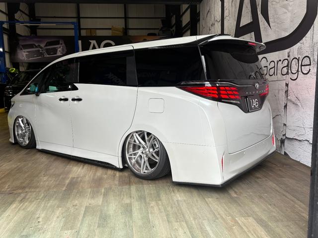 アルファード 　ＡＣＣエアサスＯＧ公認　ＬＡＧカーボンエアロ　ＬＡＧ可変式マフラー　ＬＡＧアームＦ４度Ｒ５度　カーボンラッピング　鍛造２１インチ　セキュリティー　トヨタエンスタ　ムーンルーフ　デジタルインナーミラー（14枚目）