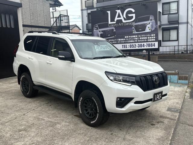 ランドクルーザープラド TX Lパッケージ マットブラックエディション JBLナビゲーションシステム サンルーフ 全方位モニター ブラインドスポットモニター ベージュ革 デルタフォース17インチ JAOSリフトアップバネ ETC カメラ(5枚目)