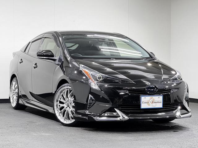 プリウス Sセーフティプラス LED付新品モデリスタ仕様フルエアロ イカリング&キャンディブラックCライト&テール ブラックCエンブレム 新品アルミ&新品タイヤ プッシュEGスタート スマートKEY ブラックレザーカスタム(3枚目)