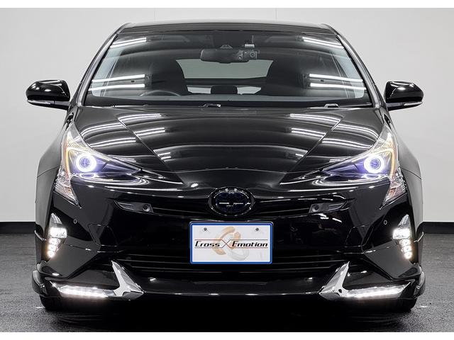 プリウス Sセーフティプラス LED付新品モデリスタ仕様フルエアロ イカリング&キャンディブラックCライト&テール ブラックCエンブレム 新品アルミ&新品タイヤ プッシュEGスタート スマートKEY ブラックレザーカスタム(5枚目)