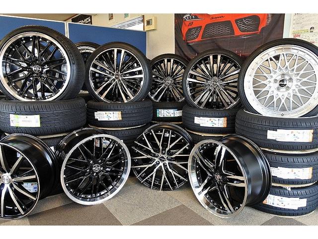 プリウス Sセーフティプラス LED付新品モデリスタ仕様フルエアロ イカリング&キャンディブラックCライト&テール ブラックCエンブレム 新品アルミ&新品タイヤ プッシュEGスタート スマートKEY ブラックレザーカスタム(11枚目)