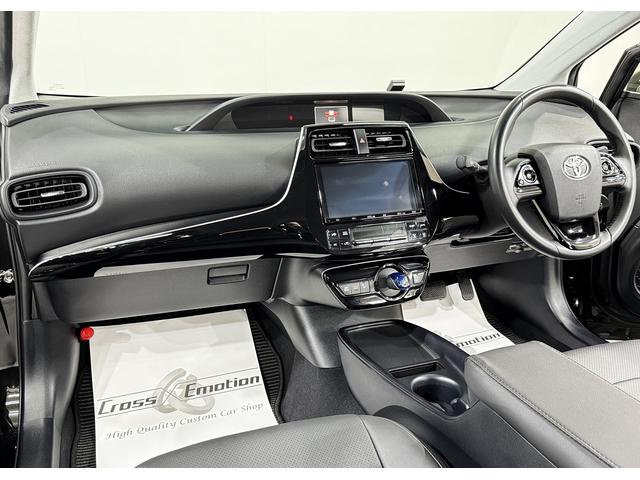 プリウス S 後期 LED付新品モデリスタ仕様フルエアロ キャンディブラックカスタムライト&テール ブラックCエンブレム 新品アルミ&新品タイヤ(変更可) ブラックレザーC プッシュEGスタート スマートKEY(17枚目)